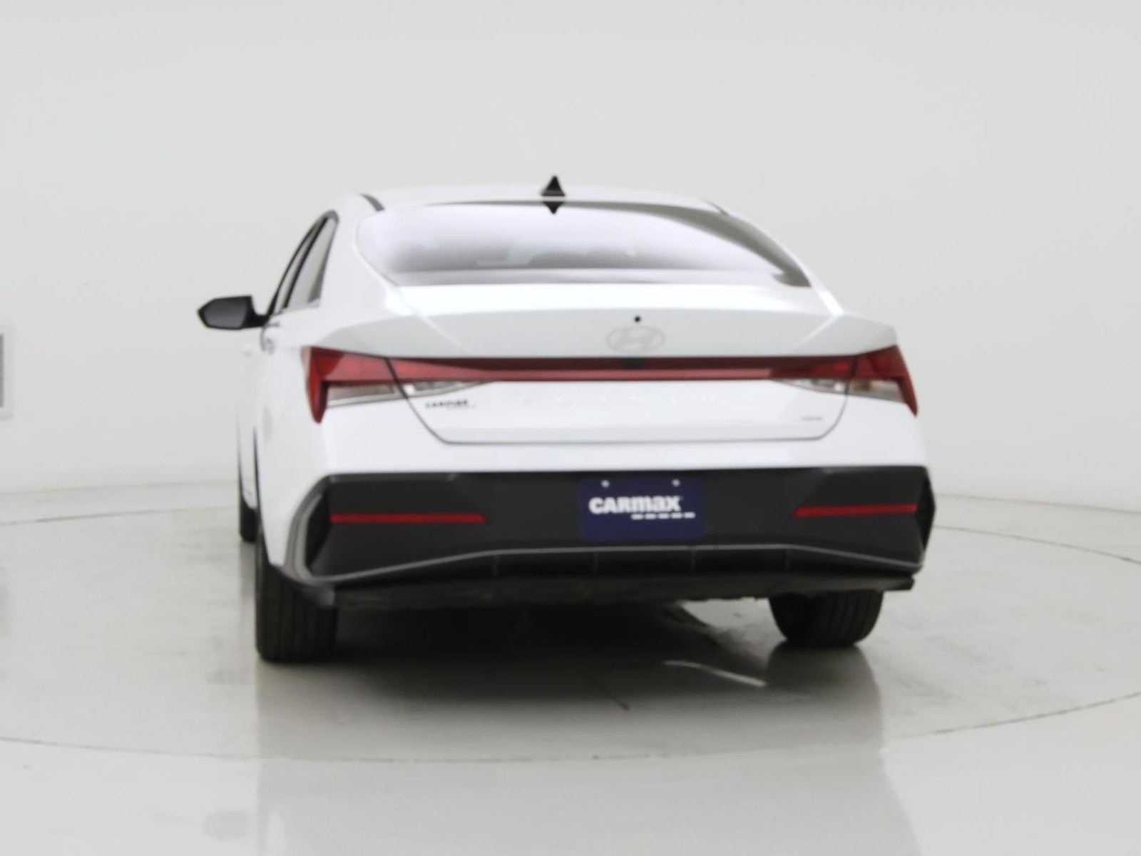 2025 Hyundai Elantra Limited - Photo 7