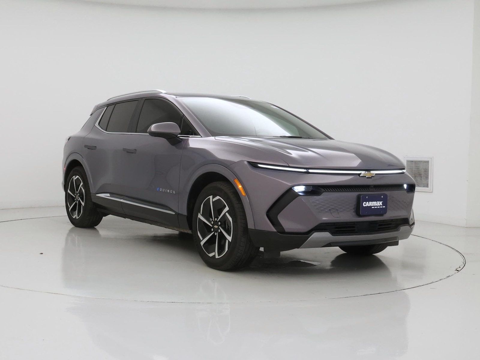 2024 Chevrolet Equinox EV LT - Photo 2