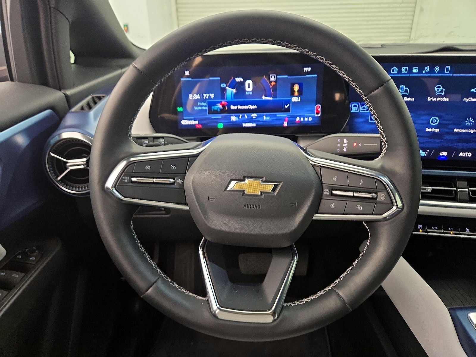 2024 Chevrolet Equinox EV LT - Photo 11