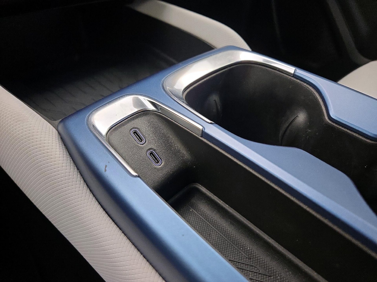 2024 Chevrolet Equinox EV LT - Photo 19