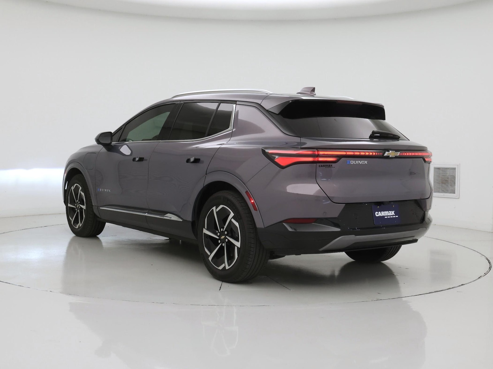 2024 Chevrolet Equinox EV LT - Photo 3