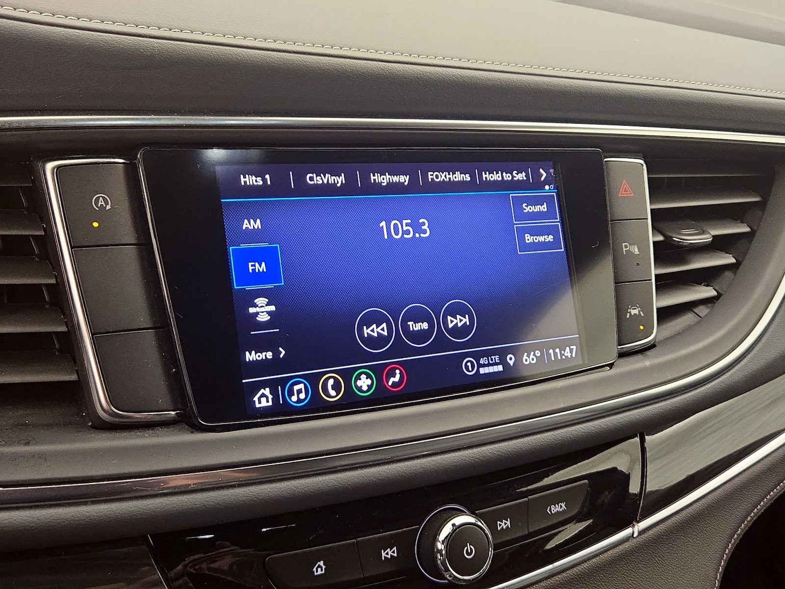2024 Buick Enclave Essence, photo 16