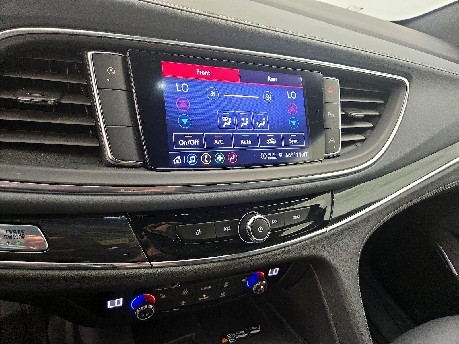 2024 Buick Enclave Essence, photo 17