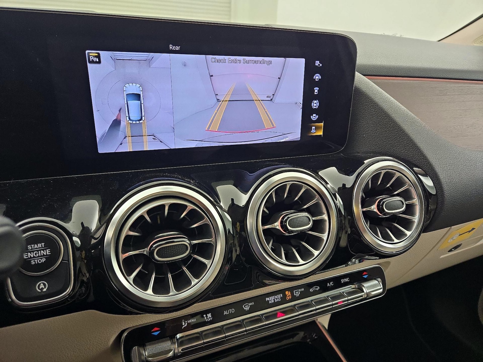 2023 Mercedes-Benz GLA Base - Photo 15