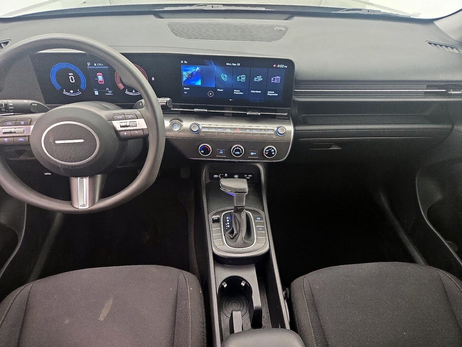2026 Hyundai Kona SE - Photo 10
