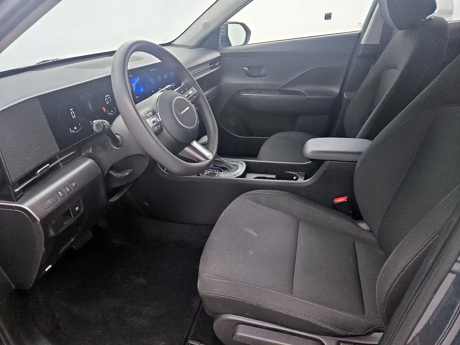 2026 Hyundai Kona SE - Photo 12