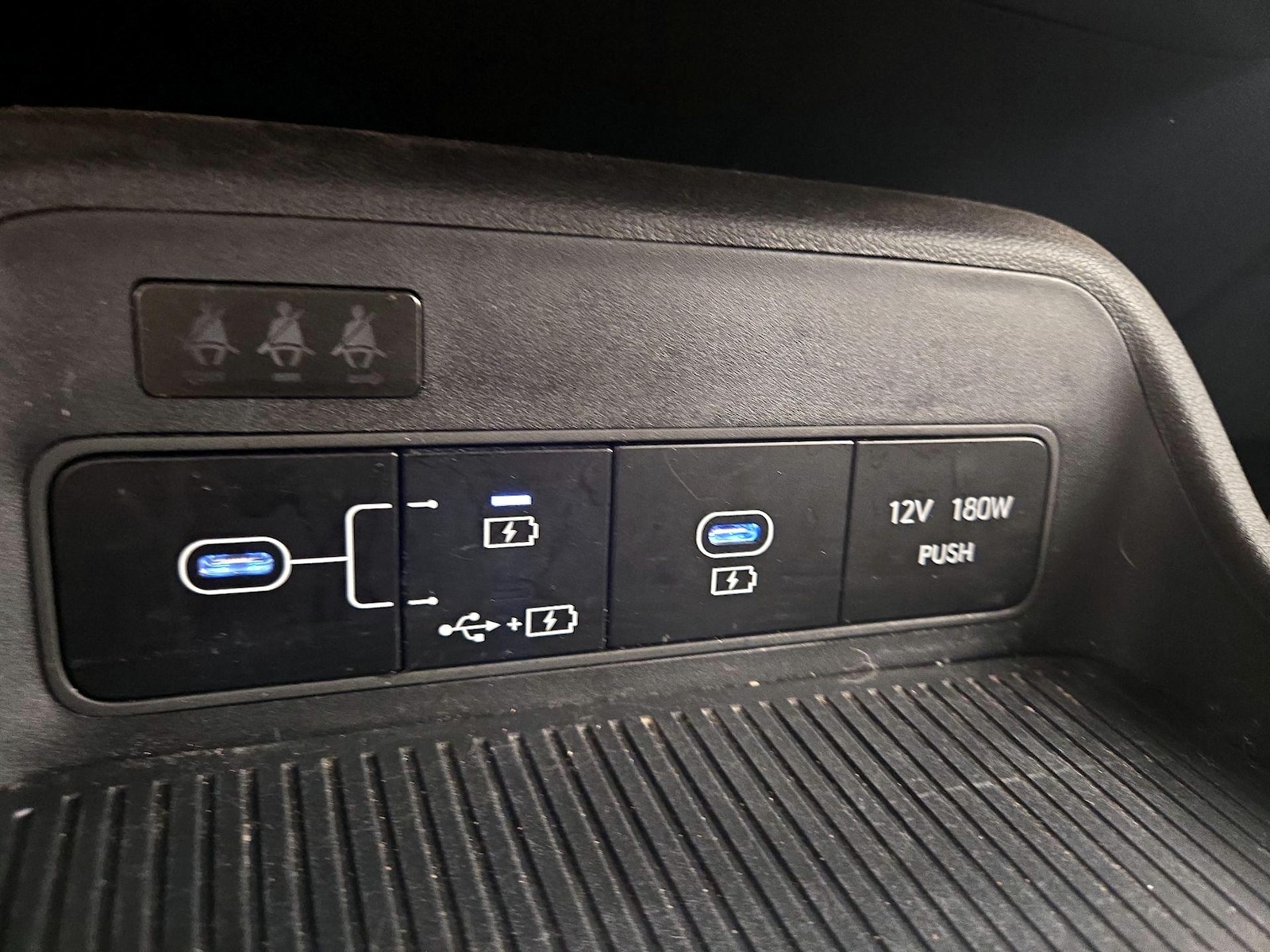 2026 Hyundai Kona SE - Photo 19