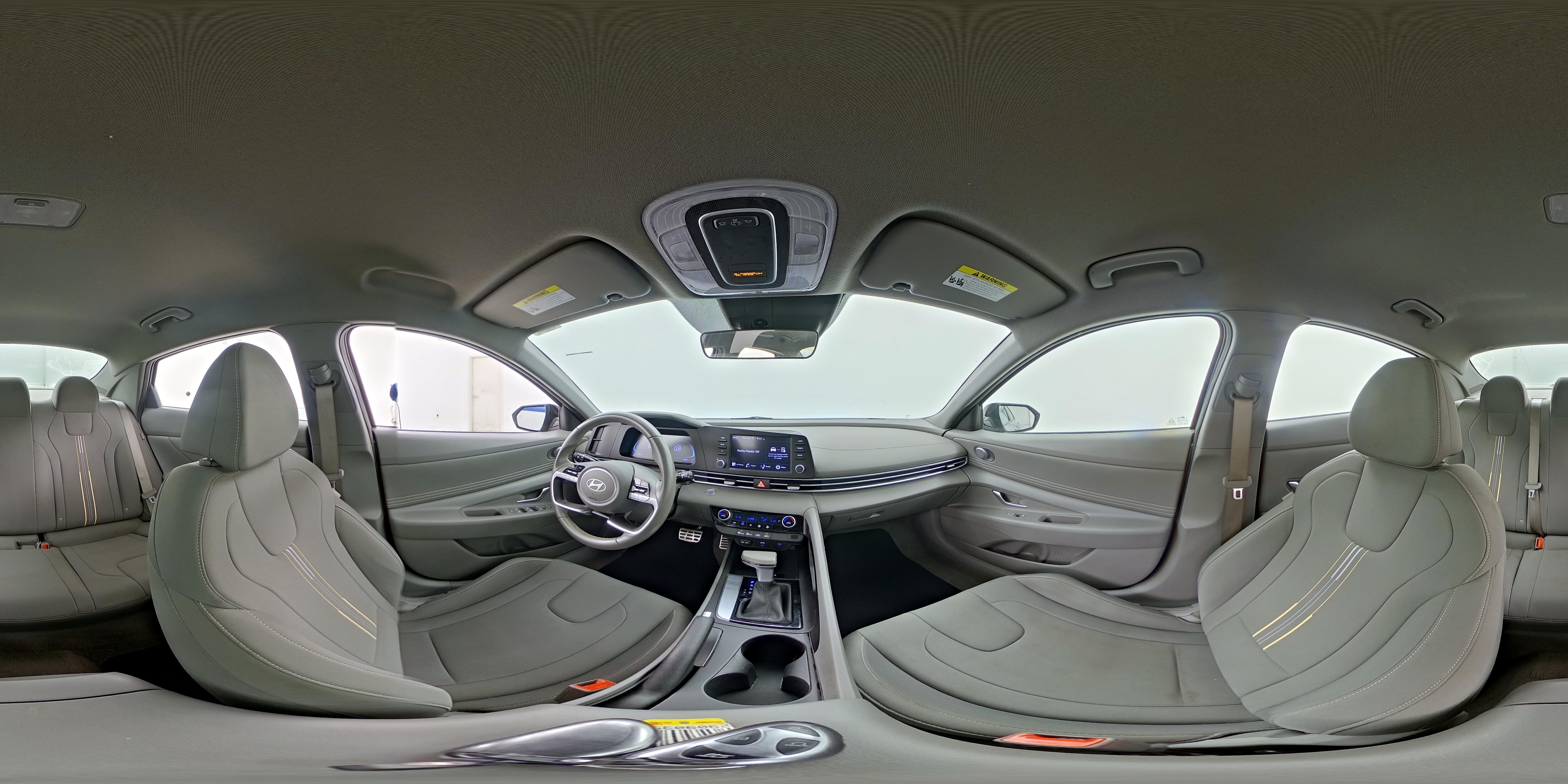 2025 Hyundai Elantra SEL - Photo 24