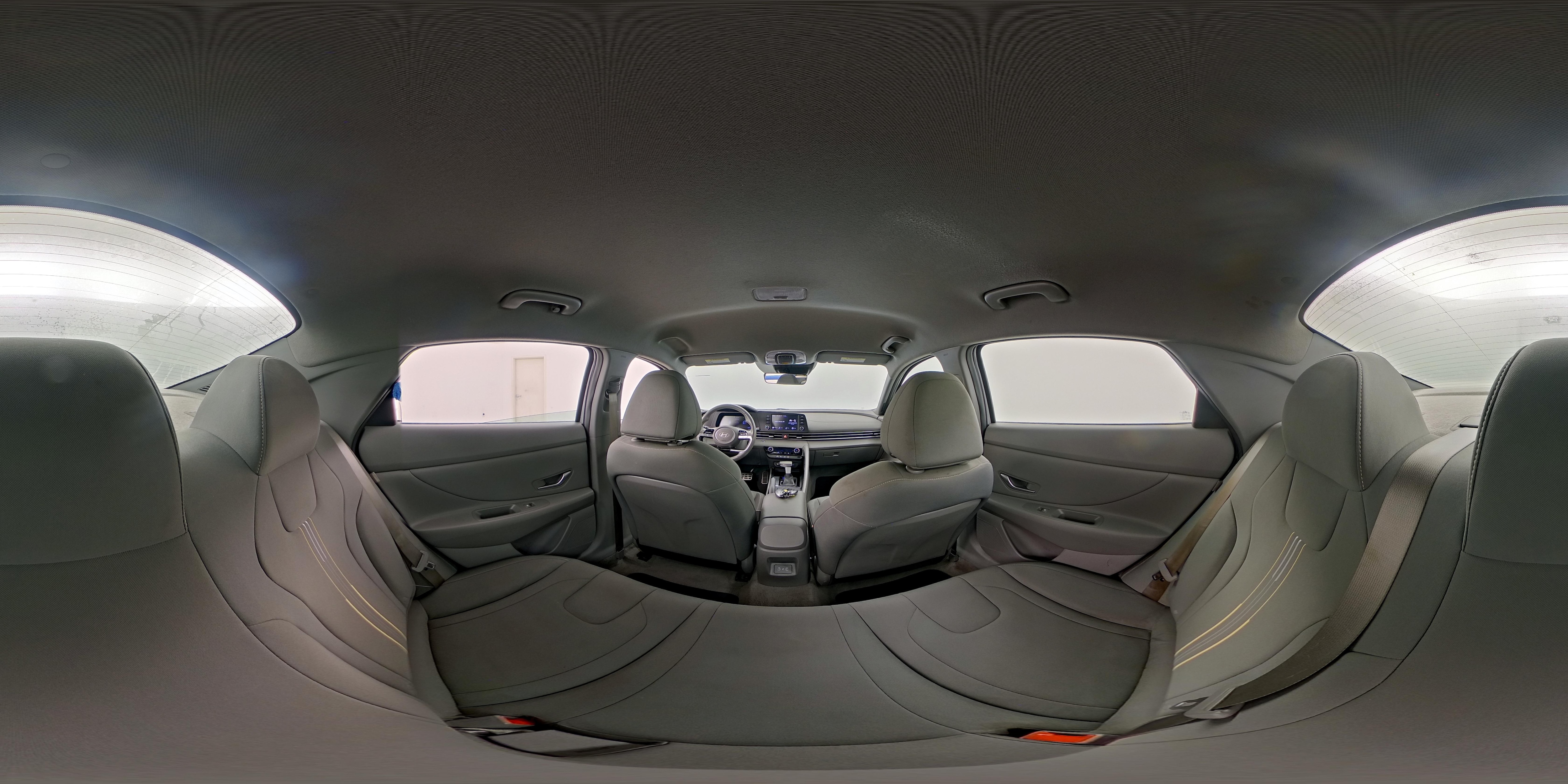2025 Hyundai Elantra SEL - Photo 25