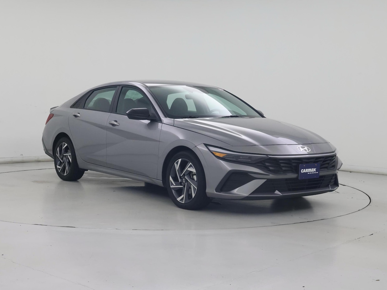 2025 Hyundai Elantra SEL - Photo 2