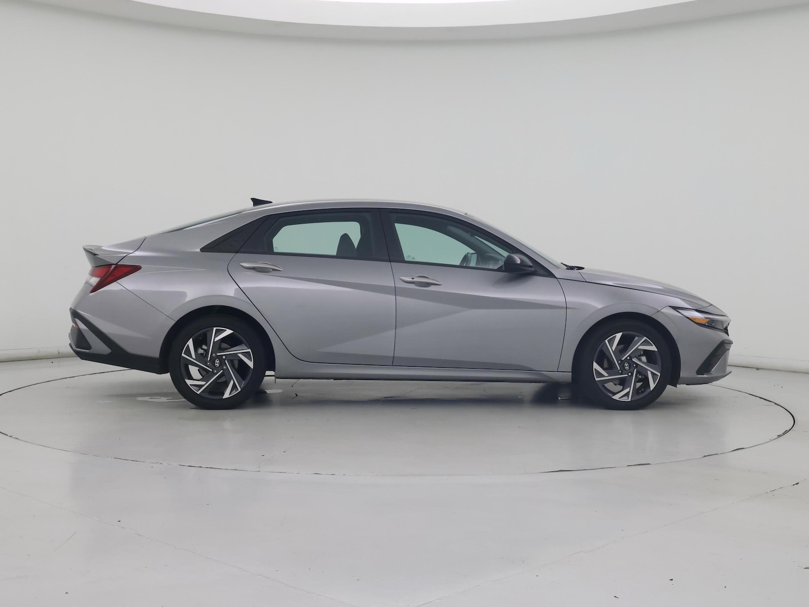 2025 Hyundai Elantra SEL - Photo 8