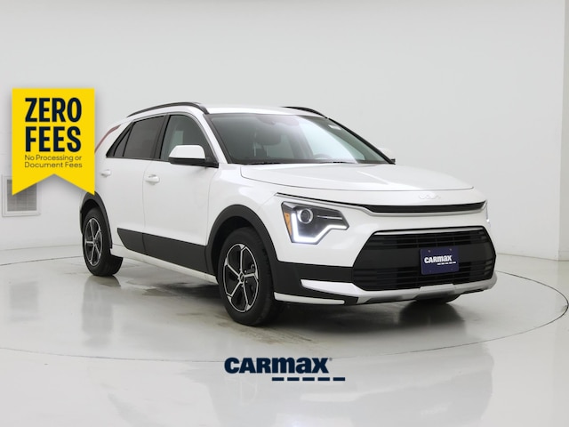 White 2025 Kia Niro SUV / Crossover Front-Wheel Drive Automatic