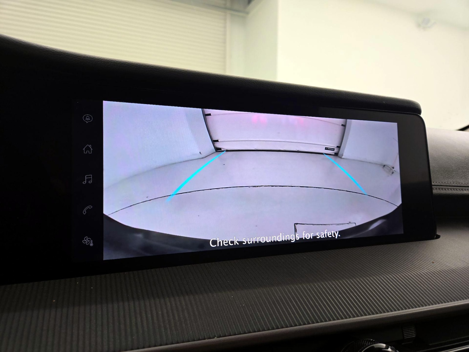 2025 Nissan Murano SV - Photo 15