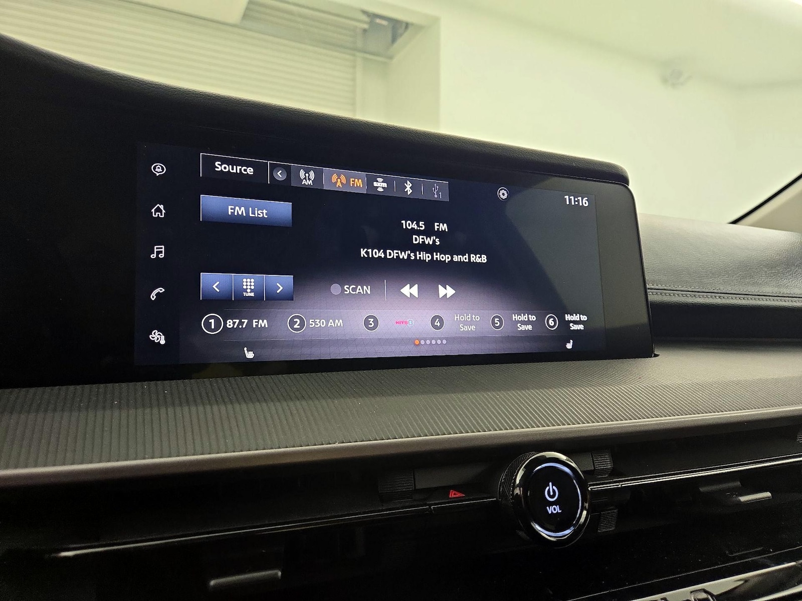 2025 Nissan Murano SV - Photo 16