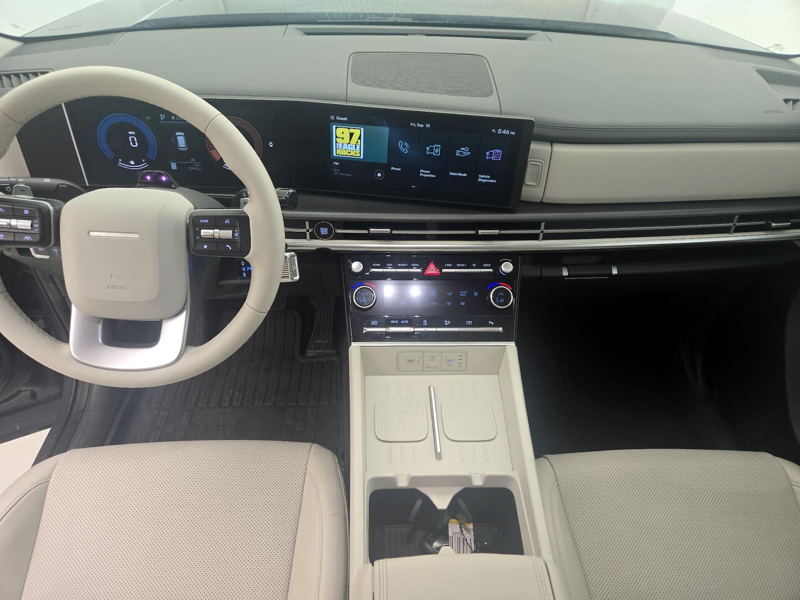 Apple CarPlay® & Android Auto™