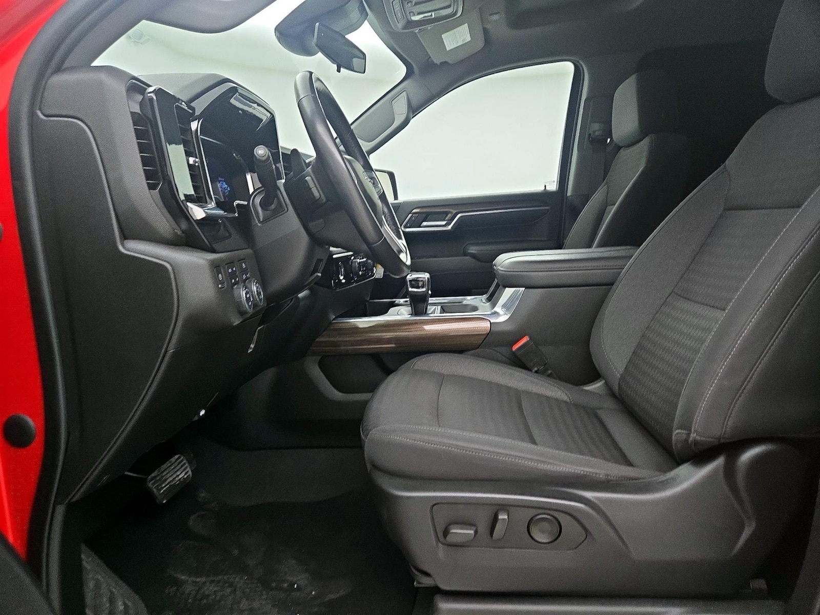 2023 Chevrolet Silverado 1500 RST - Photo 12