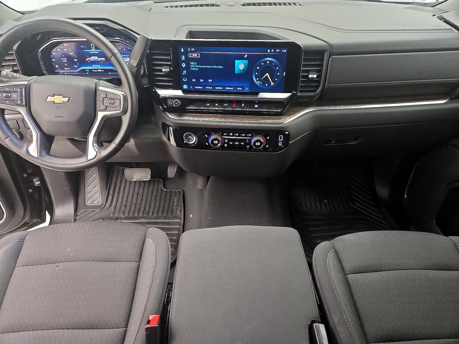 2024 Chevrolet Silverado 1500 LT - Photo 10