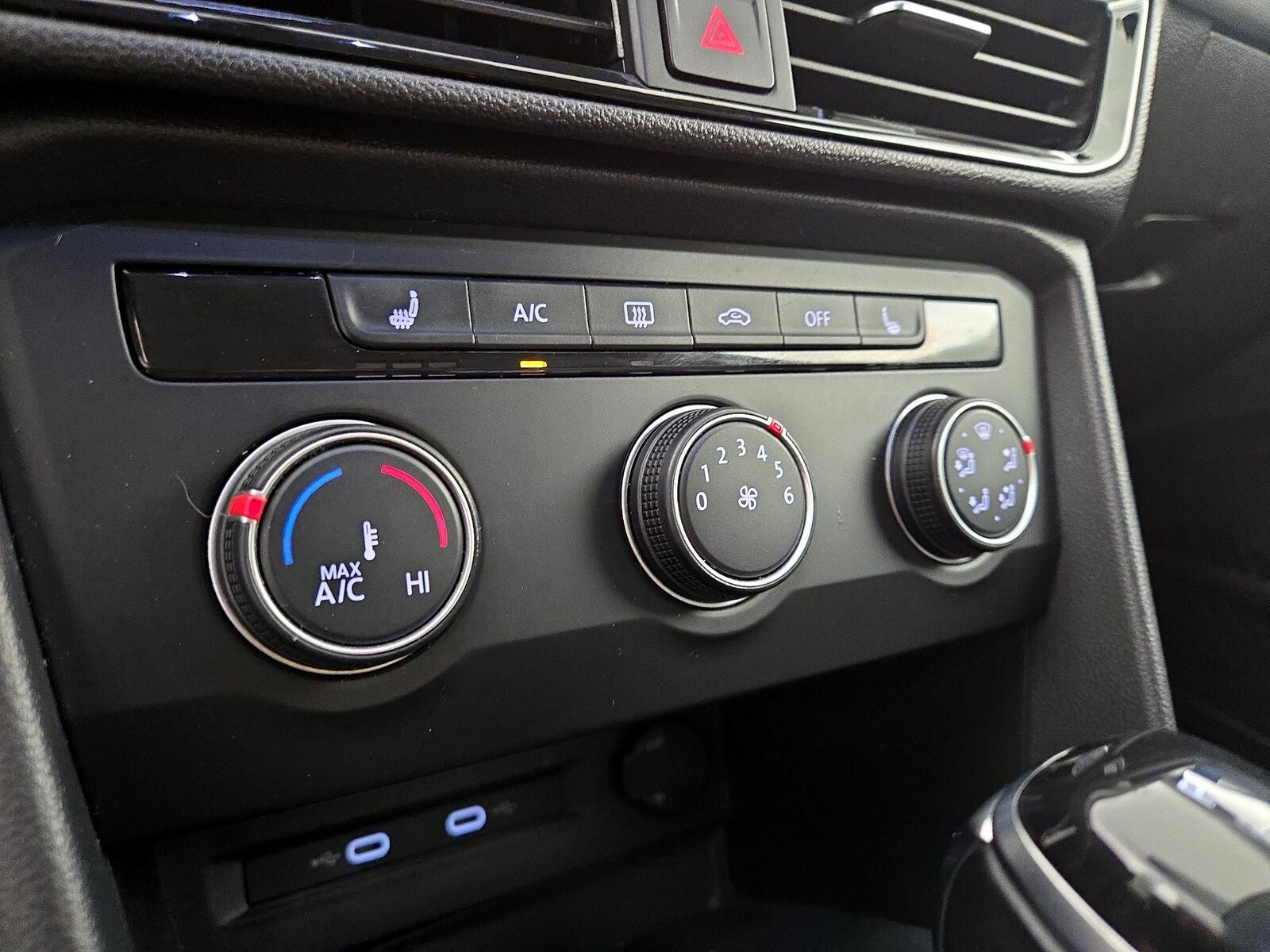 2022 Volkswagen Taos SE, photo 17