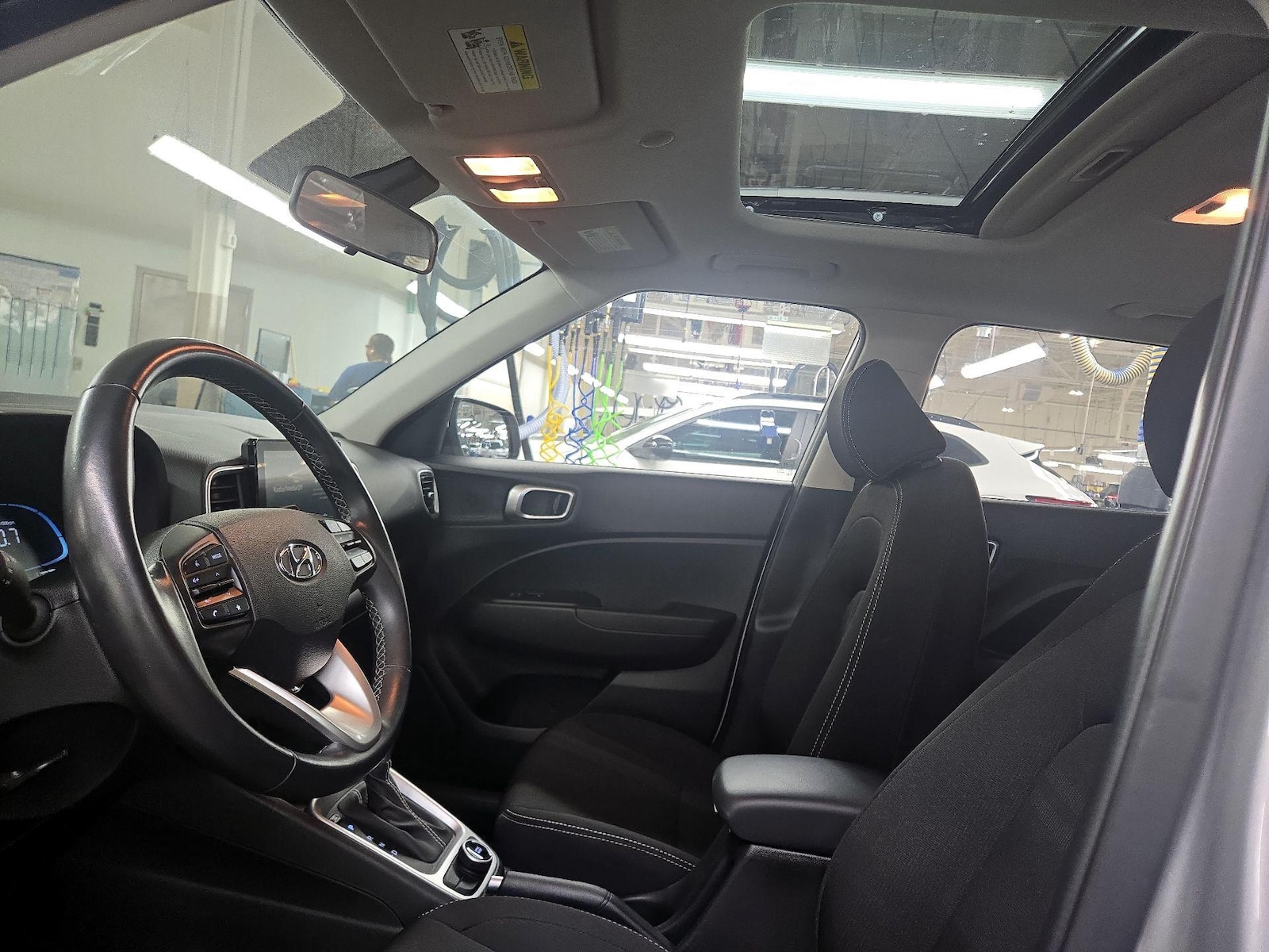 Sunroof(s) & Overhead Airbags
