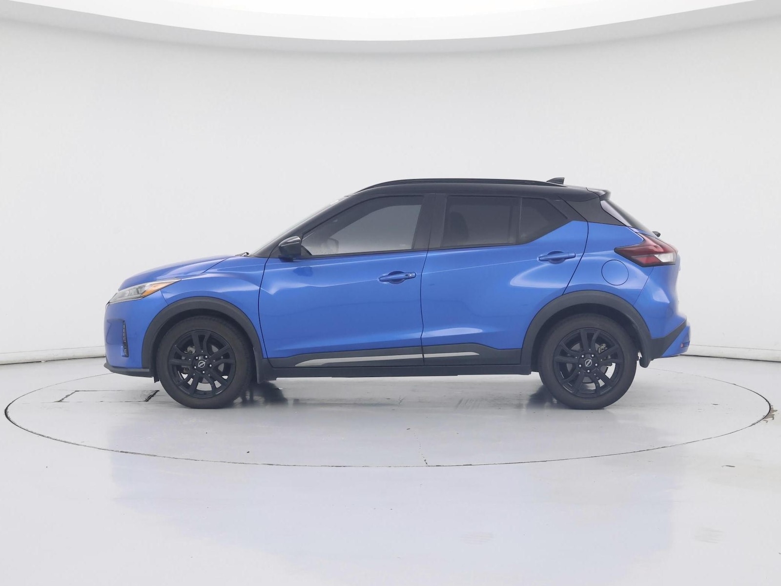 2023 Nissan Kicks SR - Photo 4