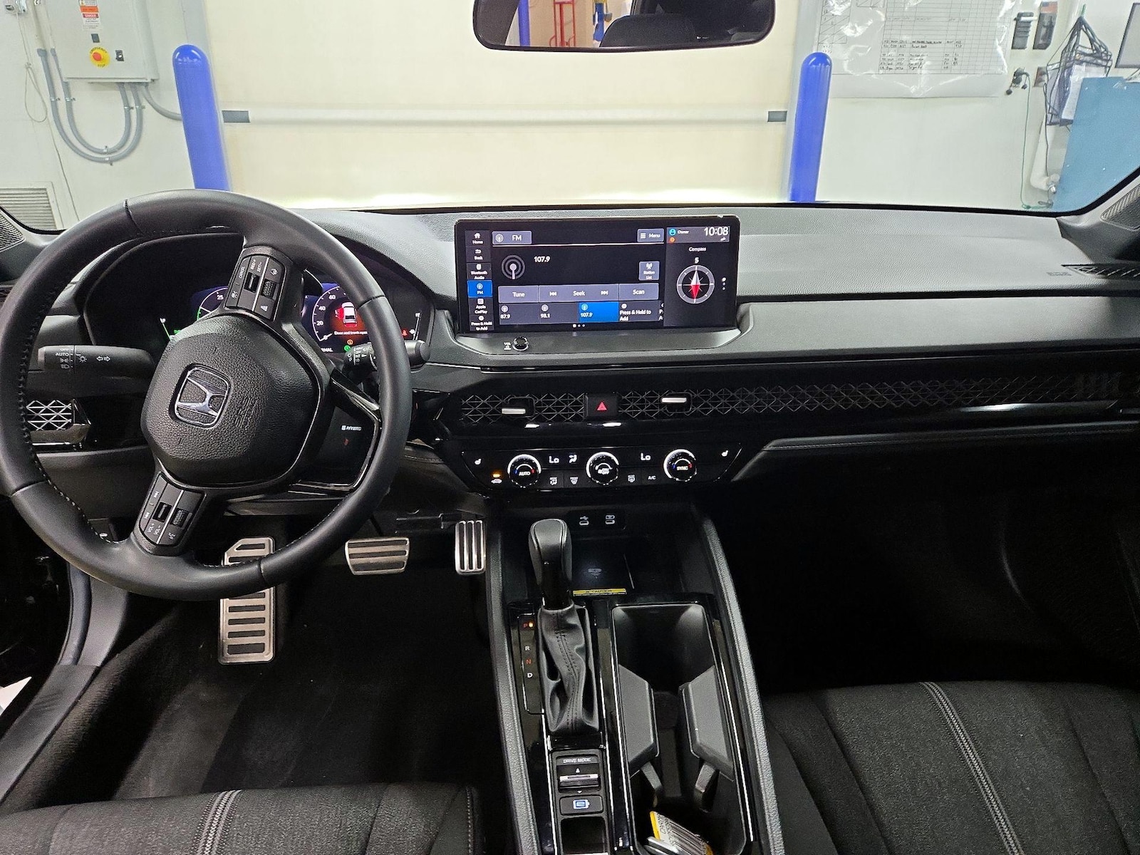 Apple CarPlay® & Android Auto™
