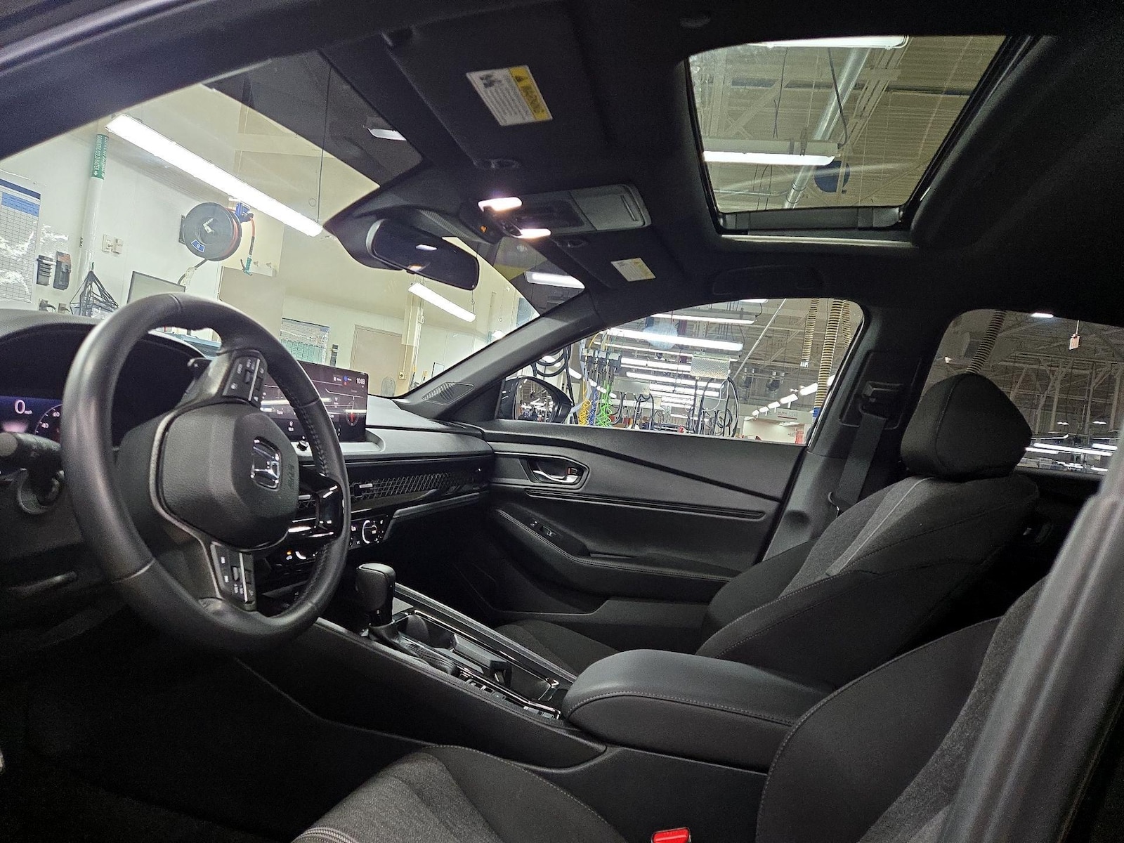 Sunroof(s) & Overhead Airbags