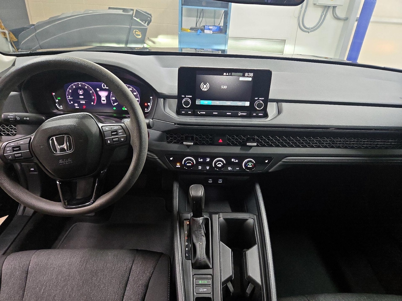 2025 Honda Accord SE - Photo 10