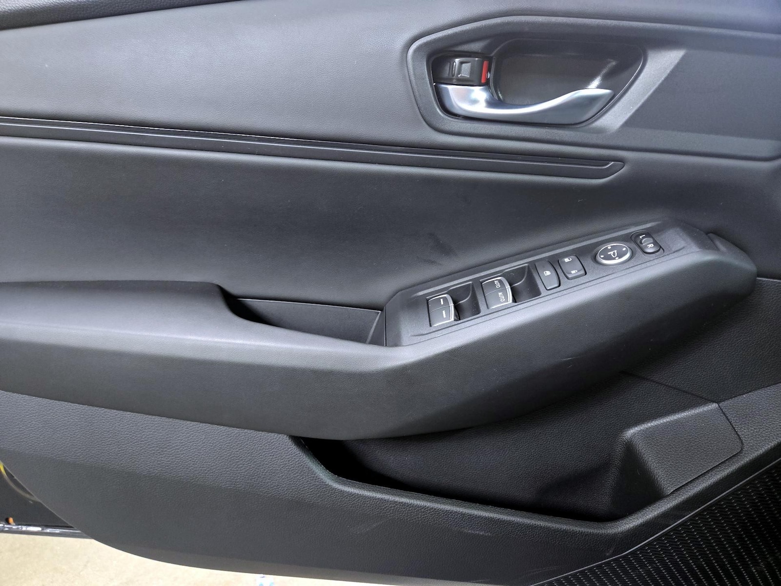2025 Honda Accord SE - Photo 13
