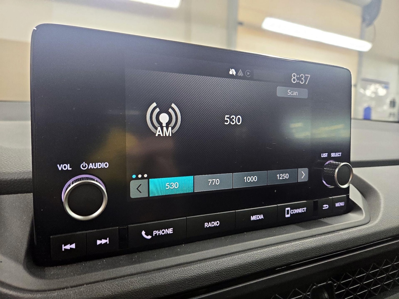 2025 Honda Accord SE - Photo 15