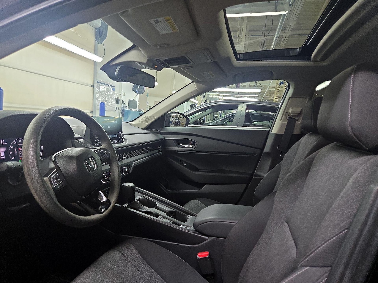 2025 Honda Accord SE - Photo 19