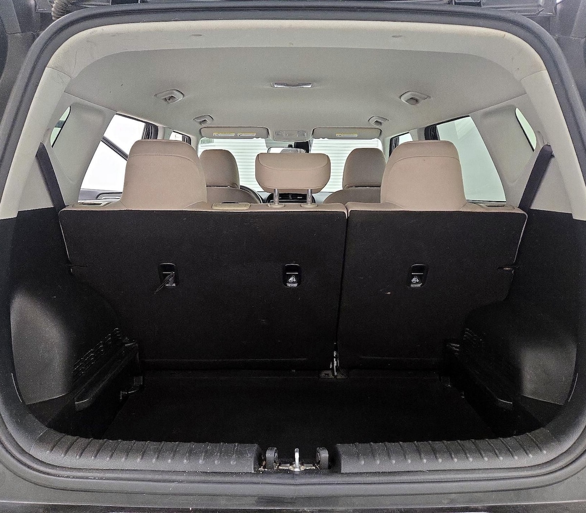 Trunk/Cargo (Seats Up)