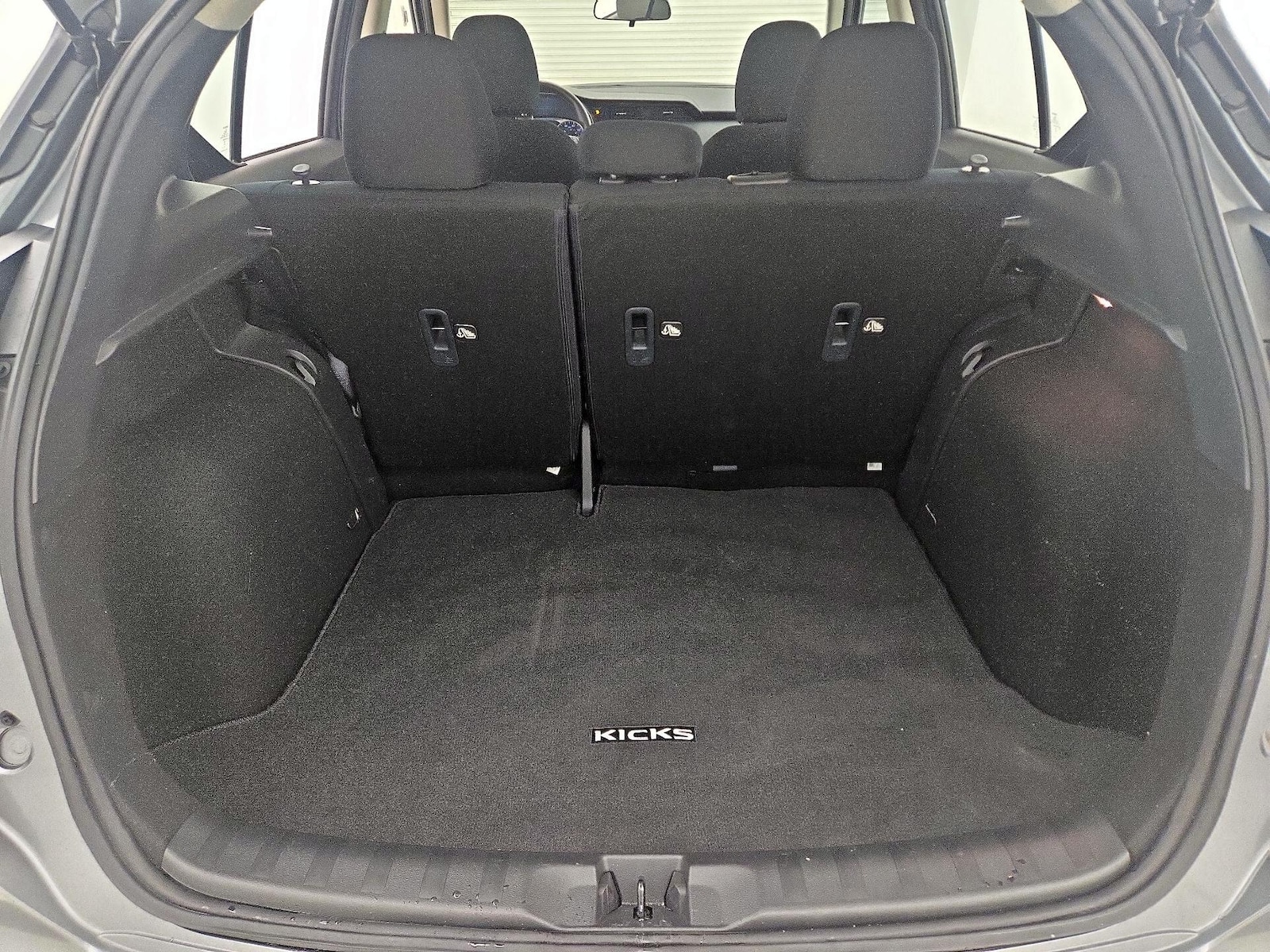 2025 Nissan KICKS PLAY Base - Photo 21