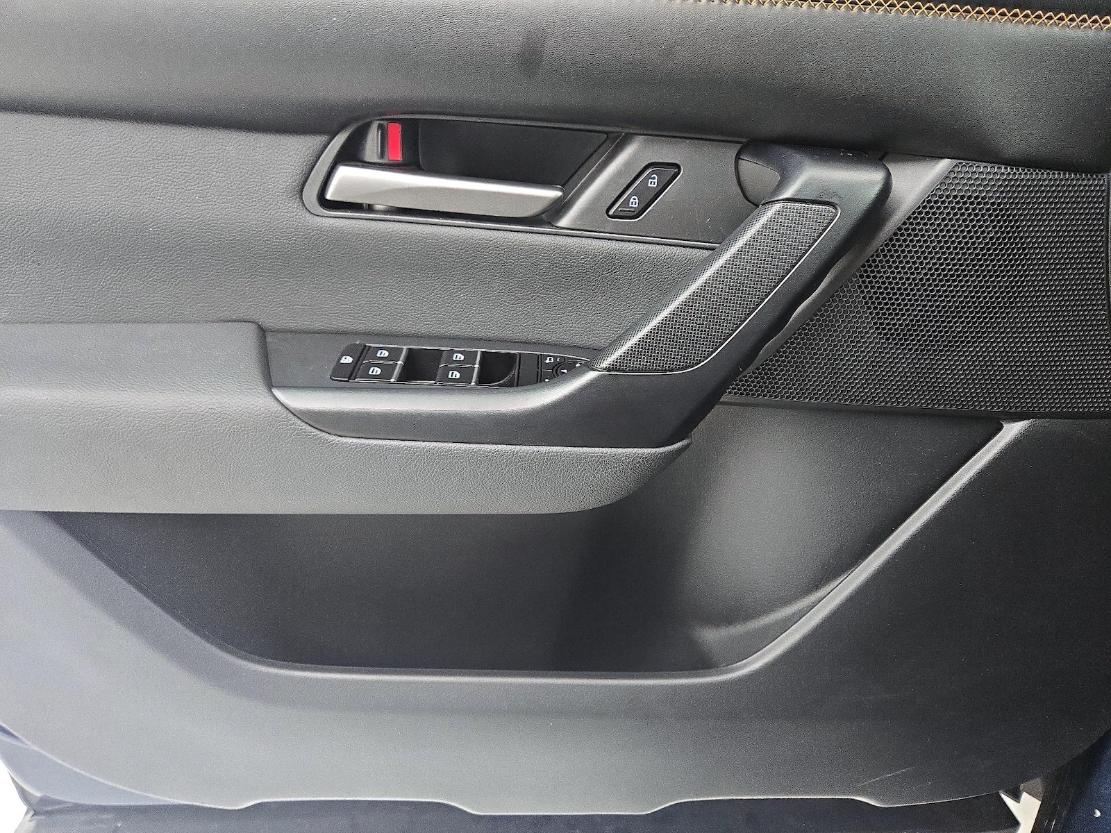 2025 Mazda CX-50 Premium - Photo 13