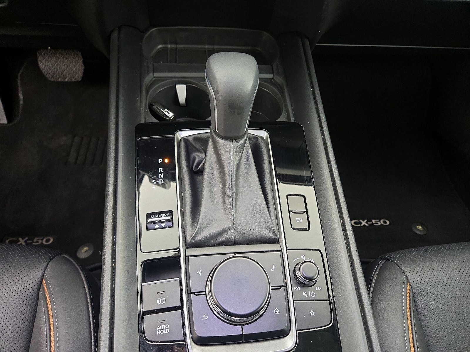 2025 Mazda CX-50 Premium - Photo 18