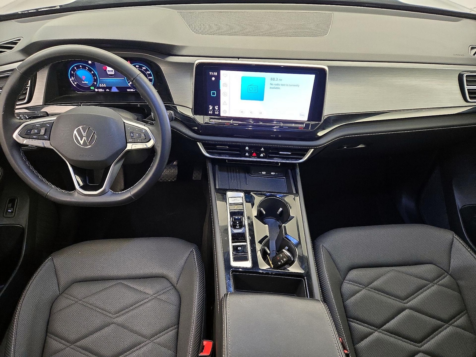2025 Volkswagen Atlas Cross Sport SE w/Tech - Photo 10
