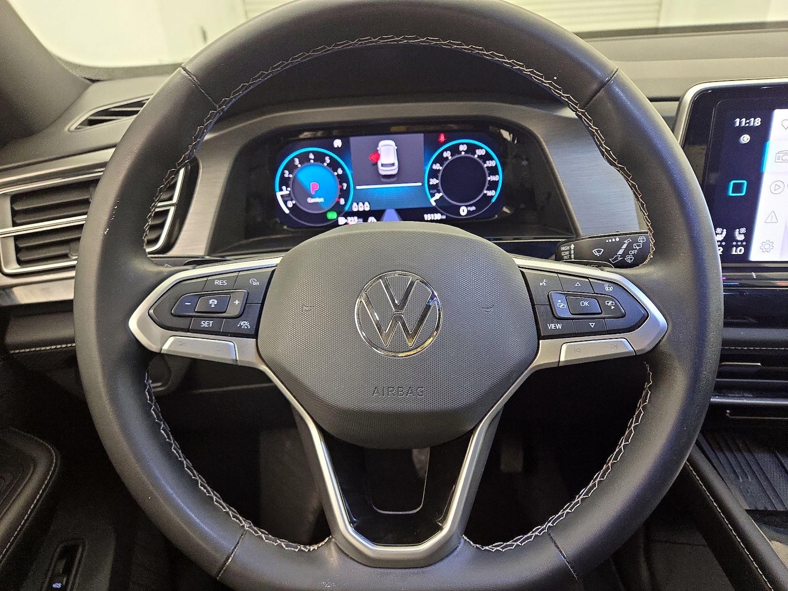 2025 Volkswagen Atlas Cross Sport SE w/Tech - Photo 11