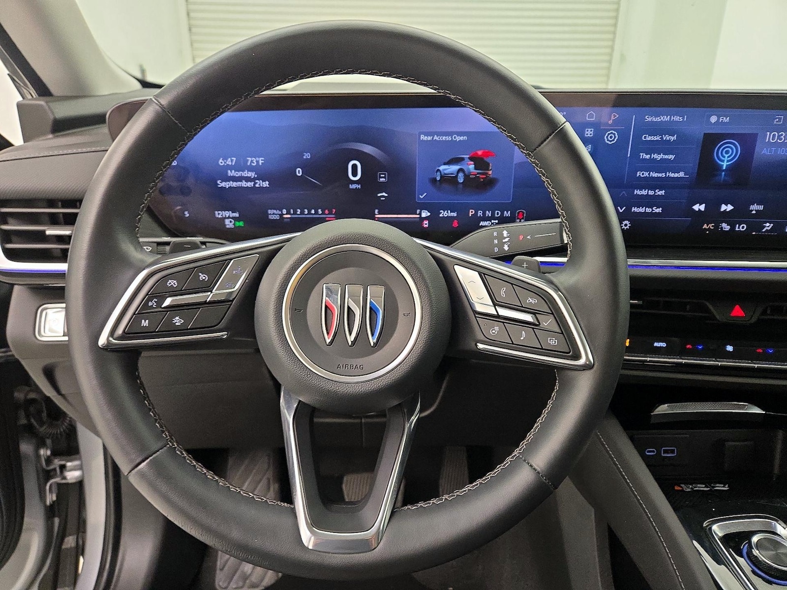 2025 Buick Envision Preferred - Photo 11