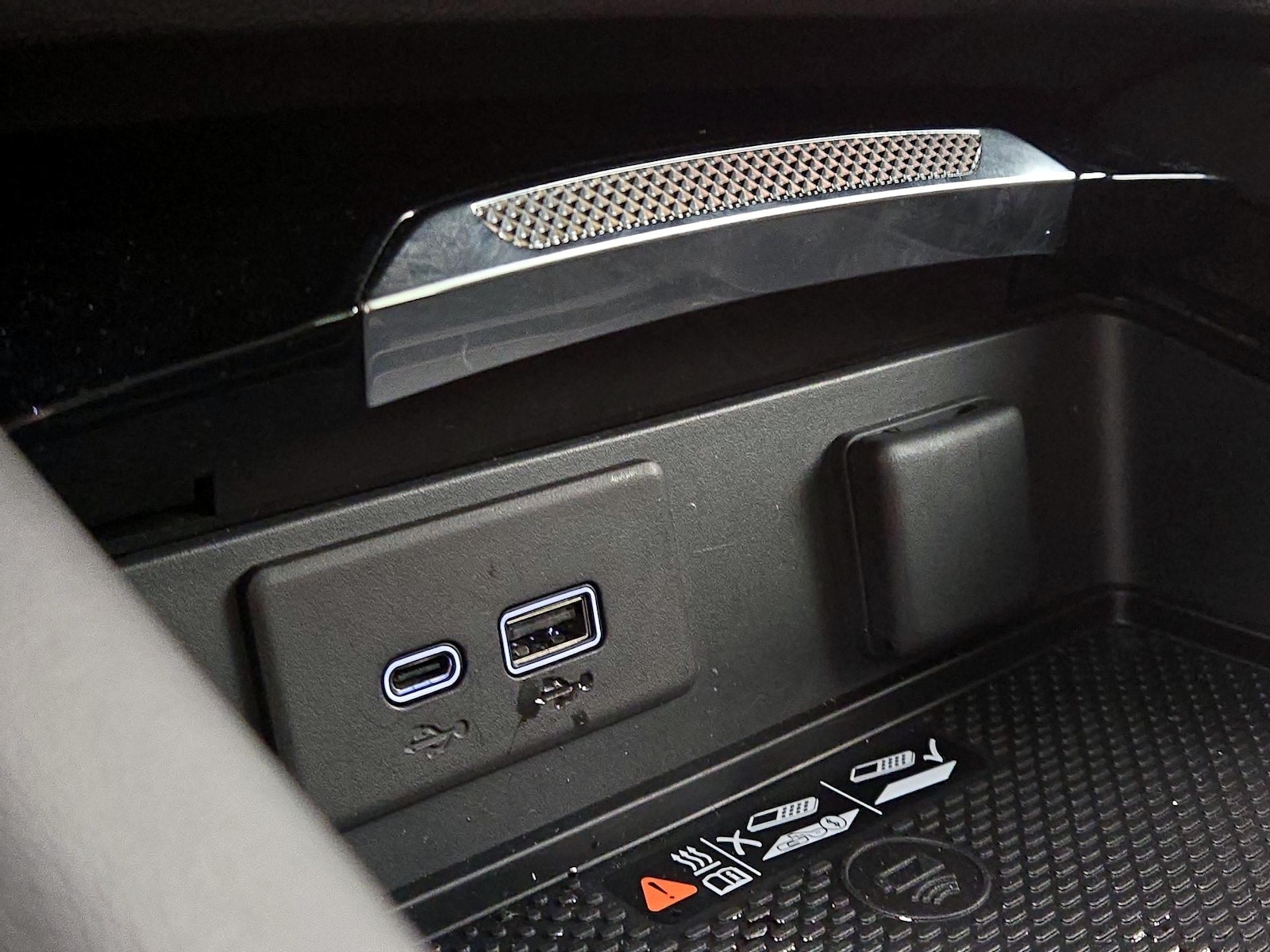 2025 Buick Envision Preferred - Photo 19