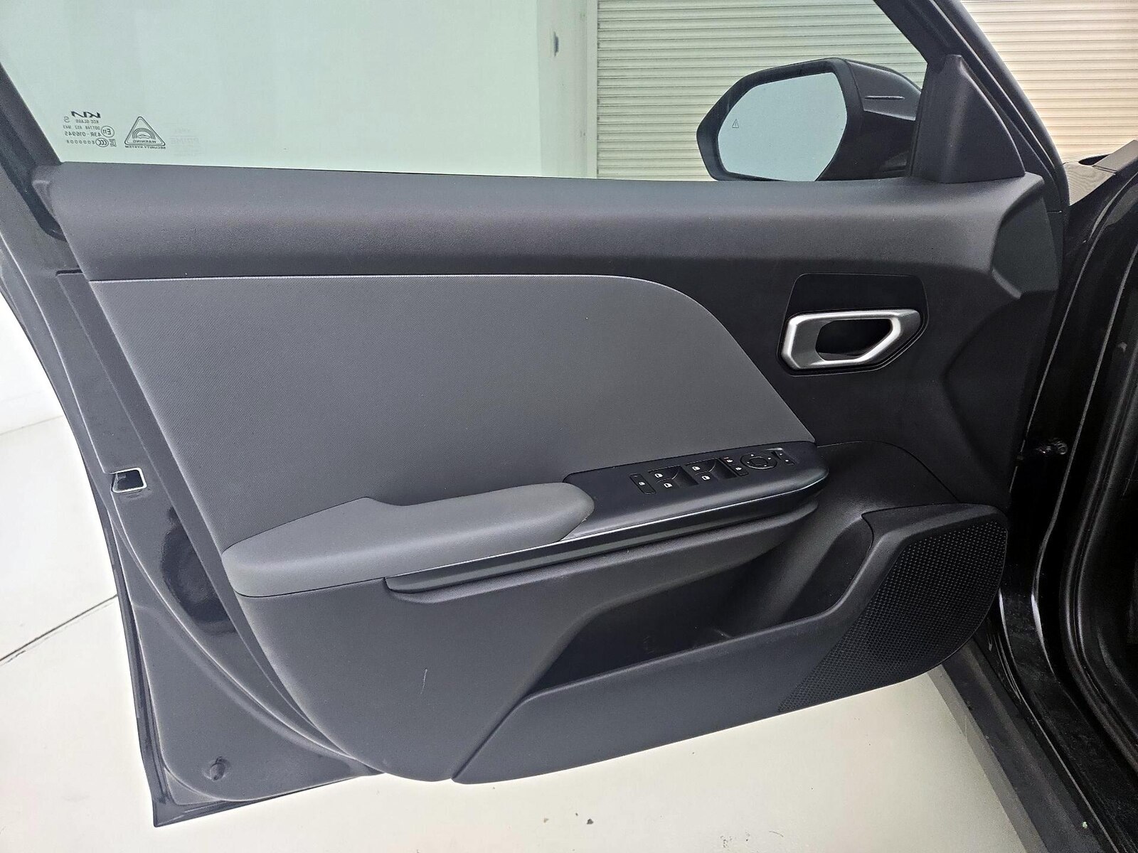 2025 Kia K4 LXS - Photo 13