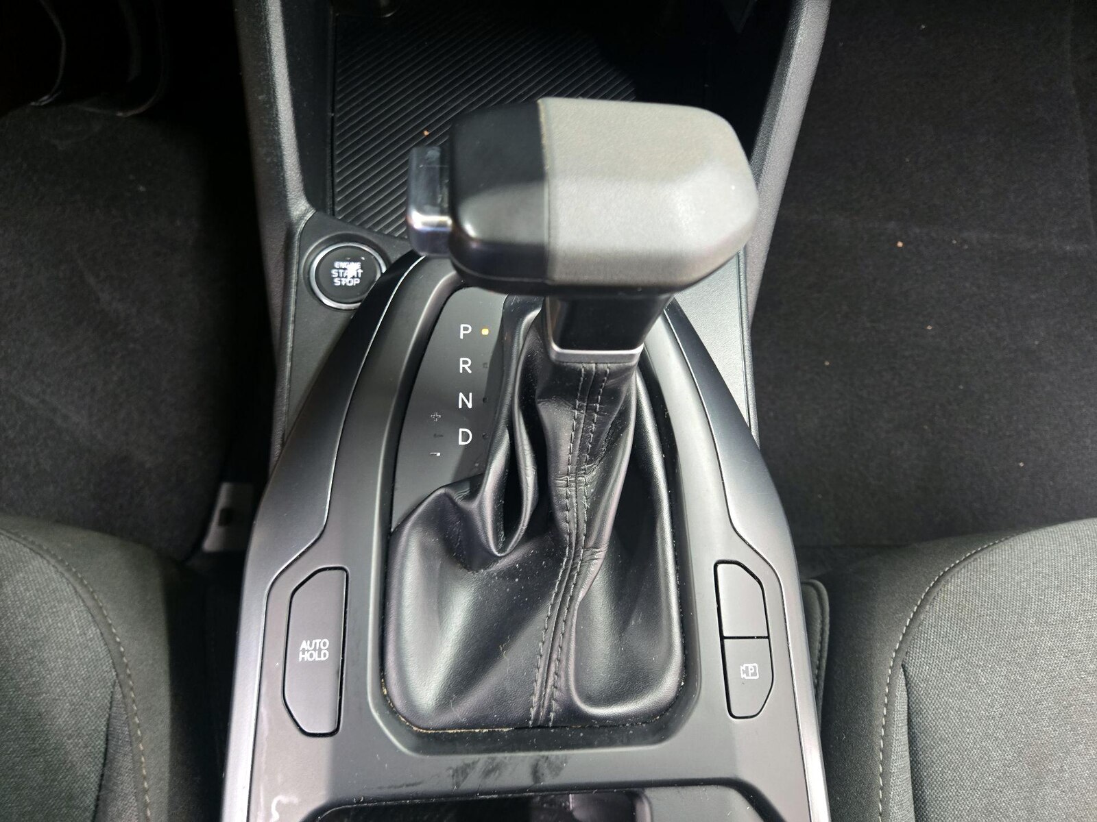 2025 Kia K4 LXS - Photo 18