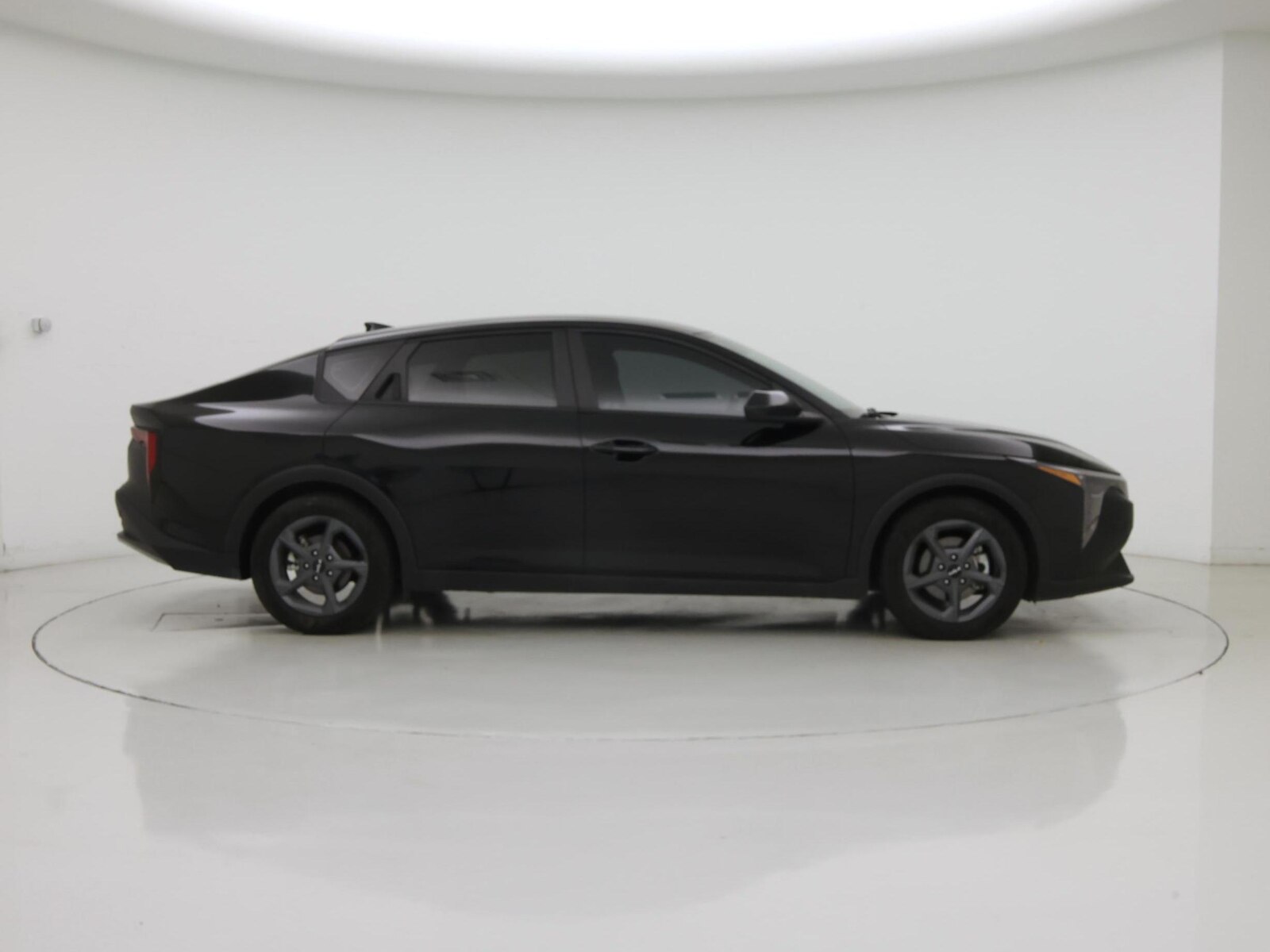 2025 Kia K4 LXS - Photo 8