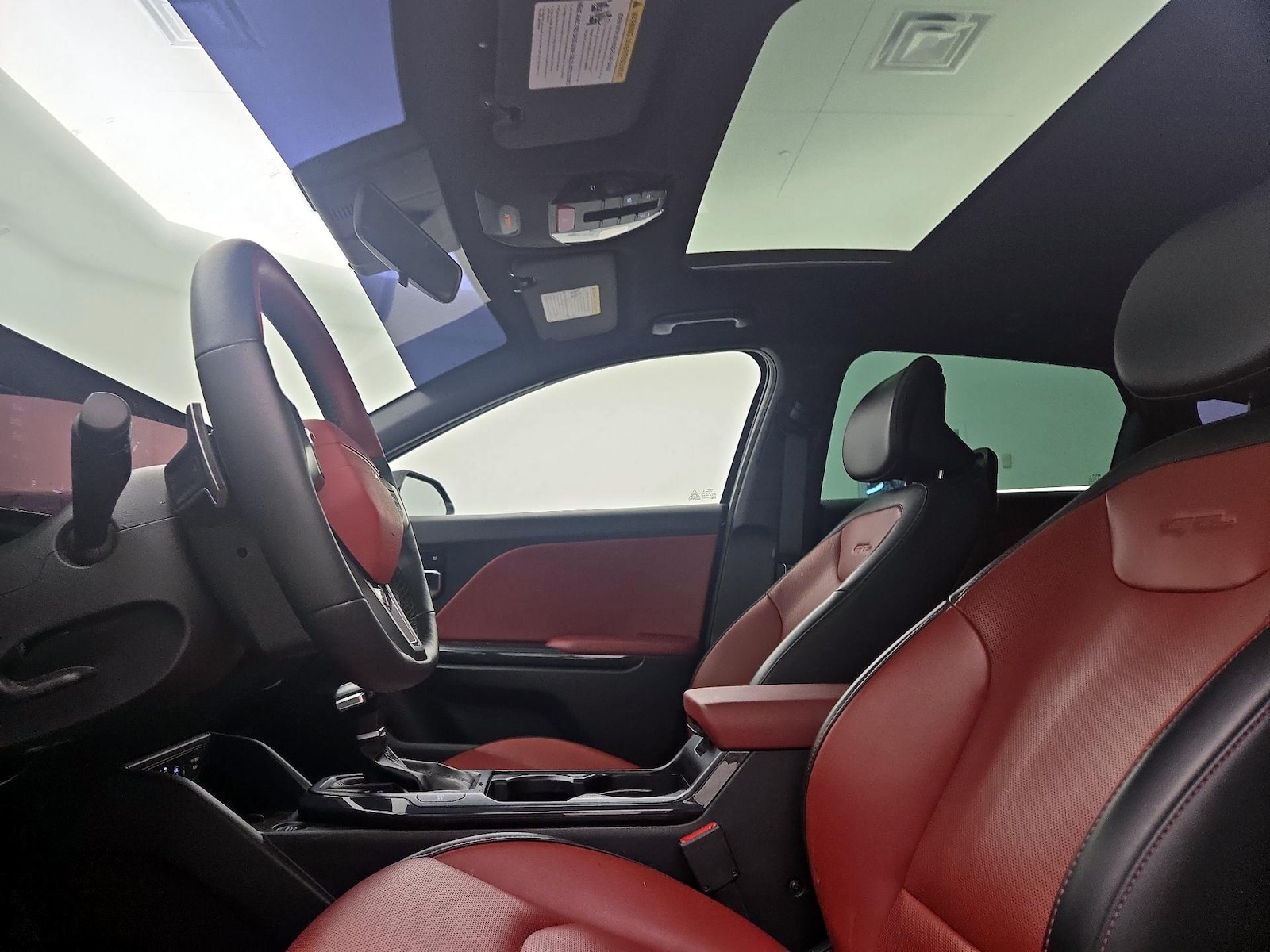 Sunroof(s) & Overhead Airbags