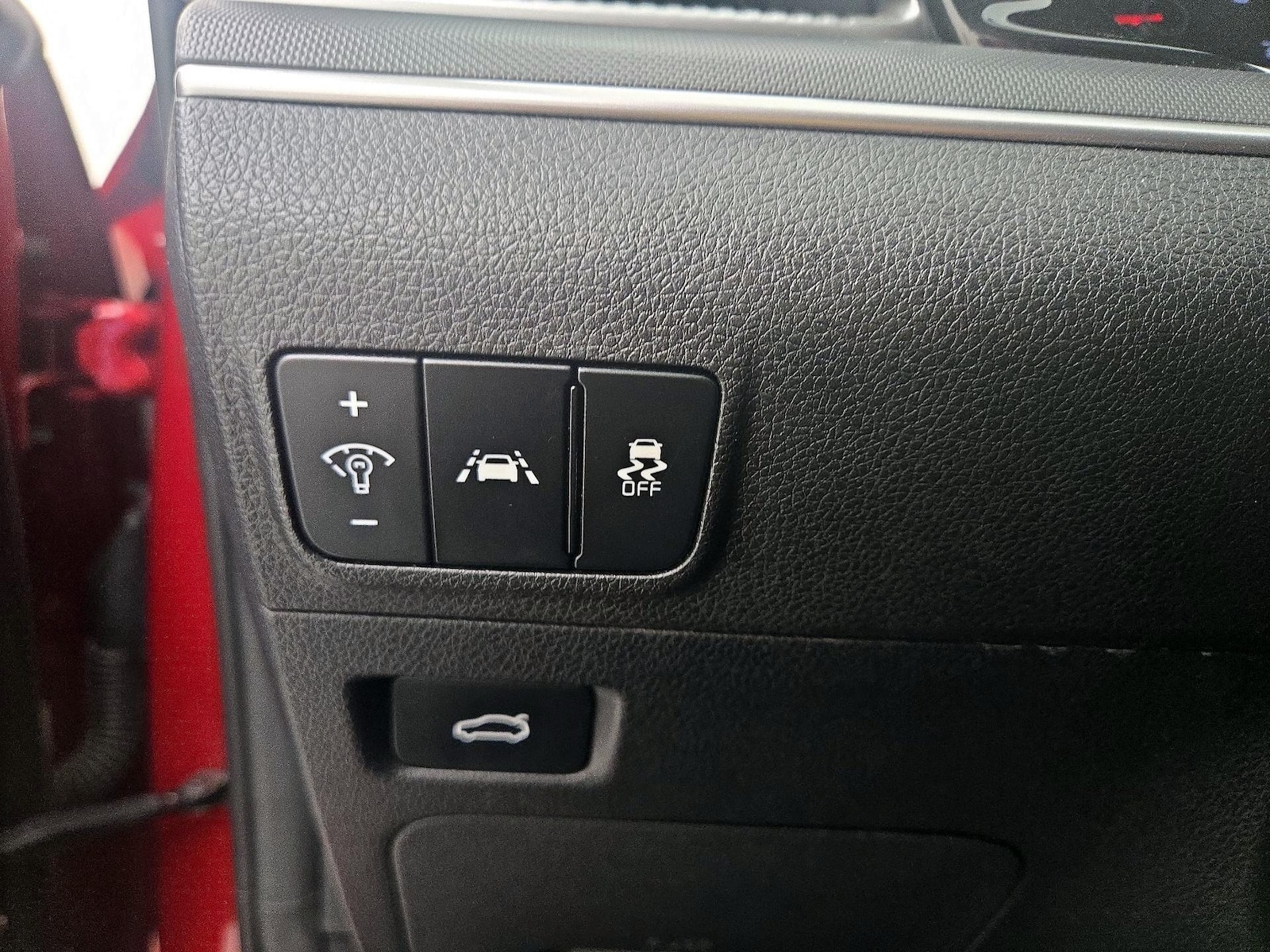 2023 Kia K5 LXS - Photo 14