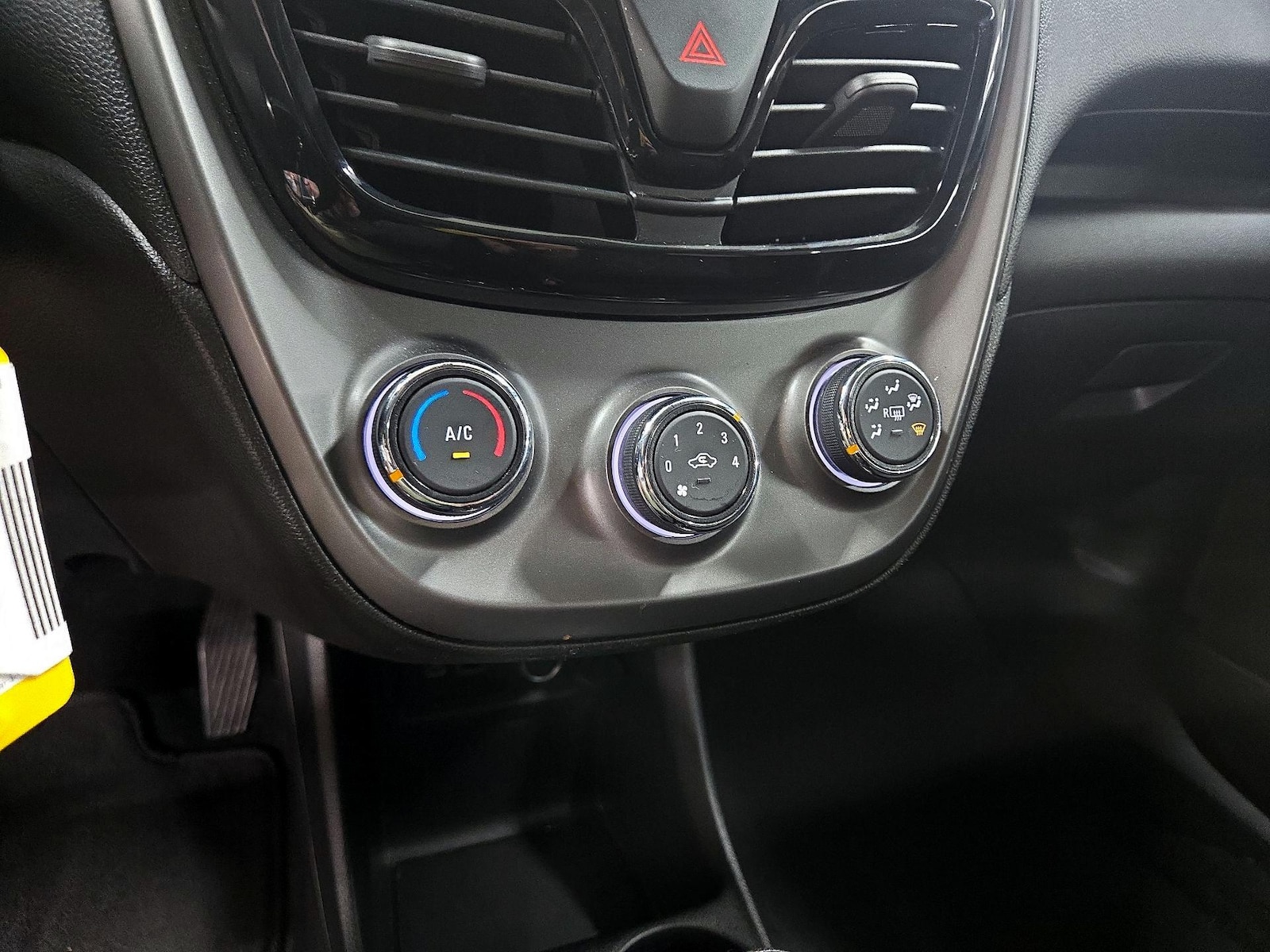 2021 Chevrolet Spark LS - Photo 17