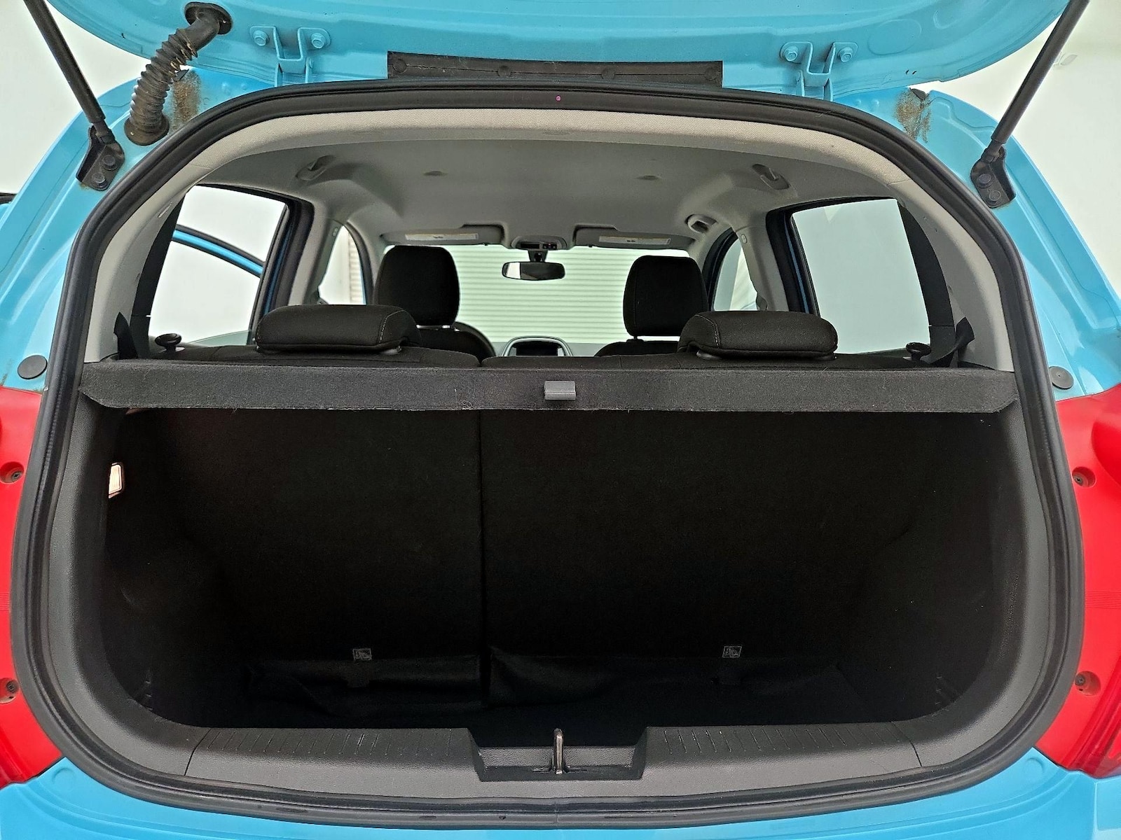 2021 Chevrolet Spark LS - Photo 21