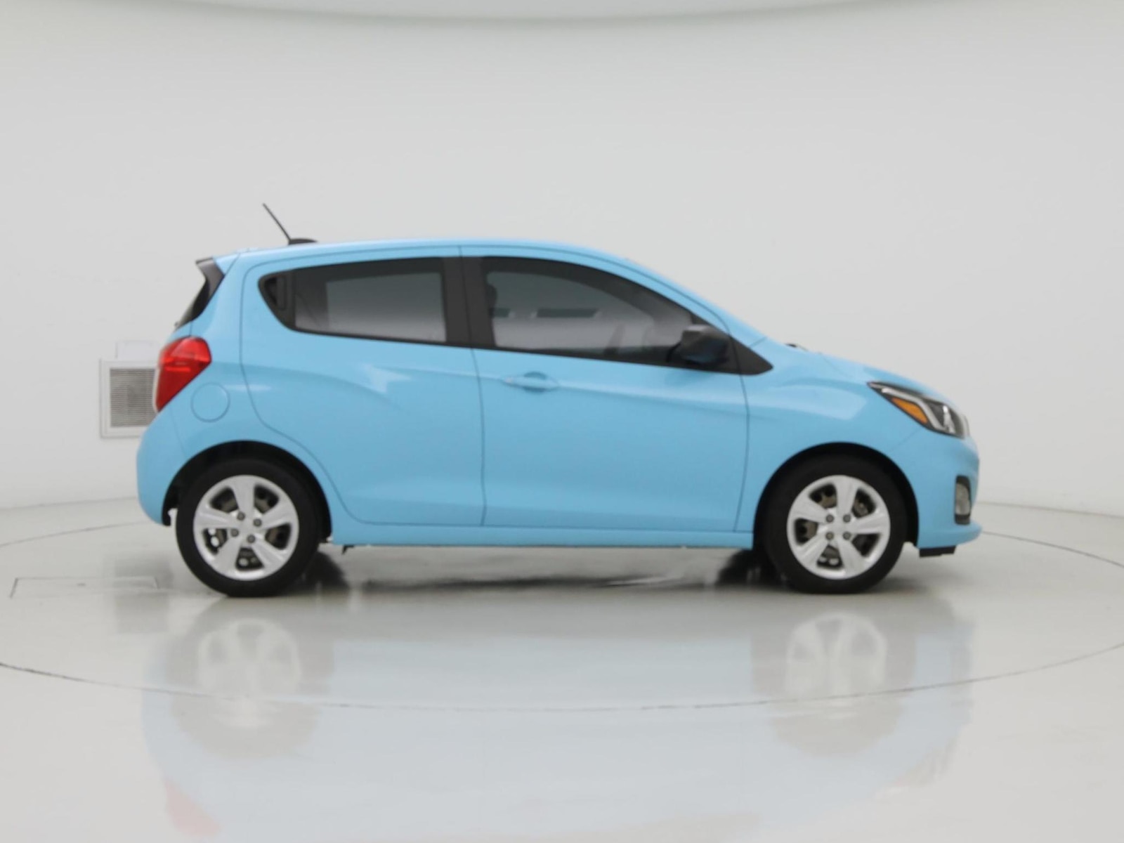 2021 Chevrolet Spark LS - Photo 8