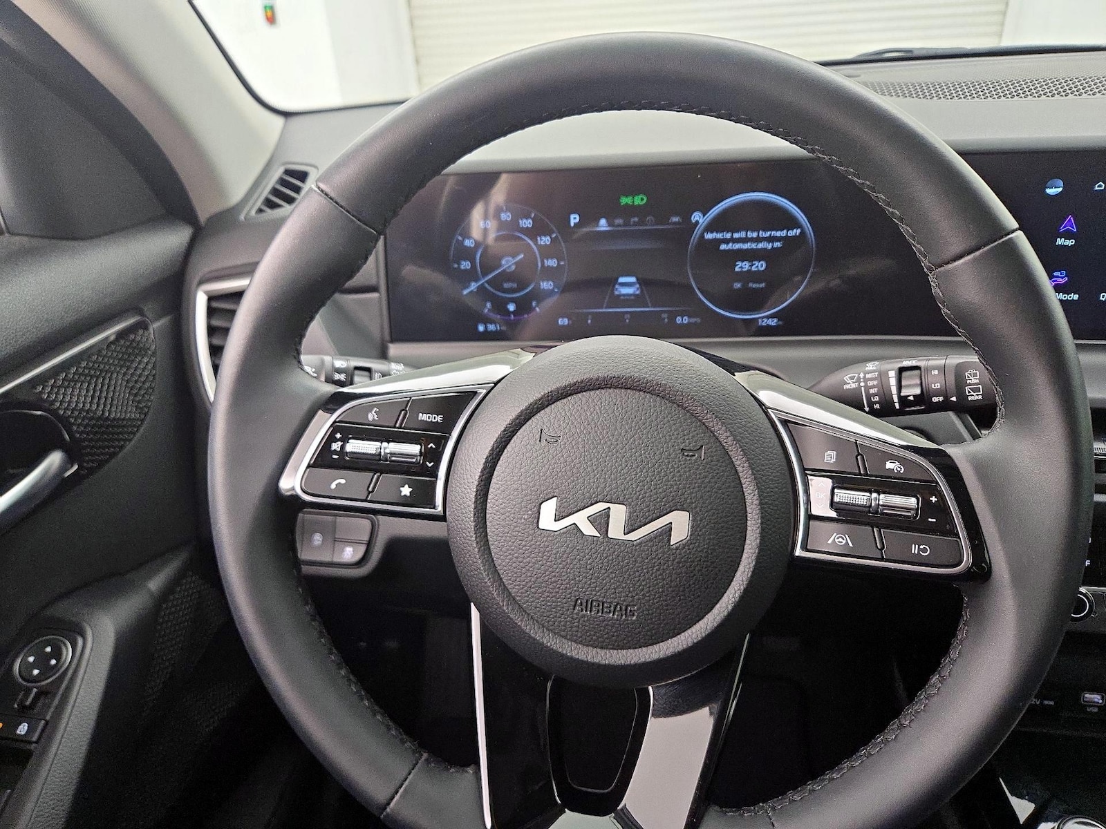 2026 Kia Seltos EX - Photo 11