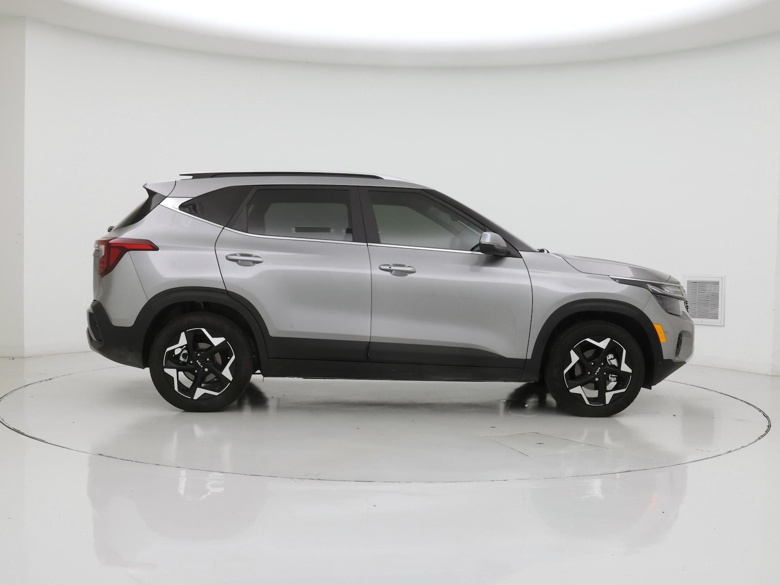2026 Kia Seltos EX - Photo 8