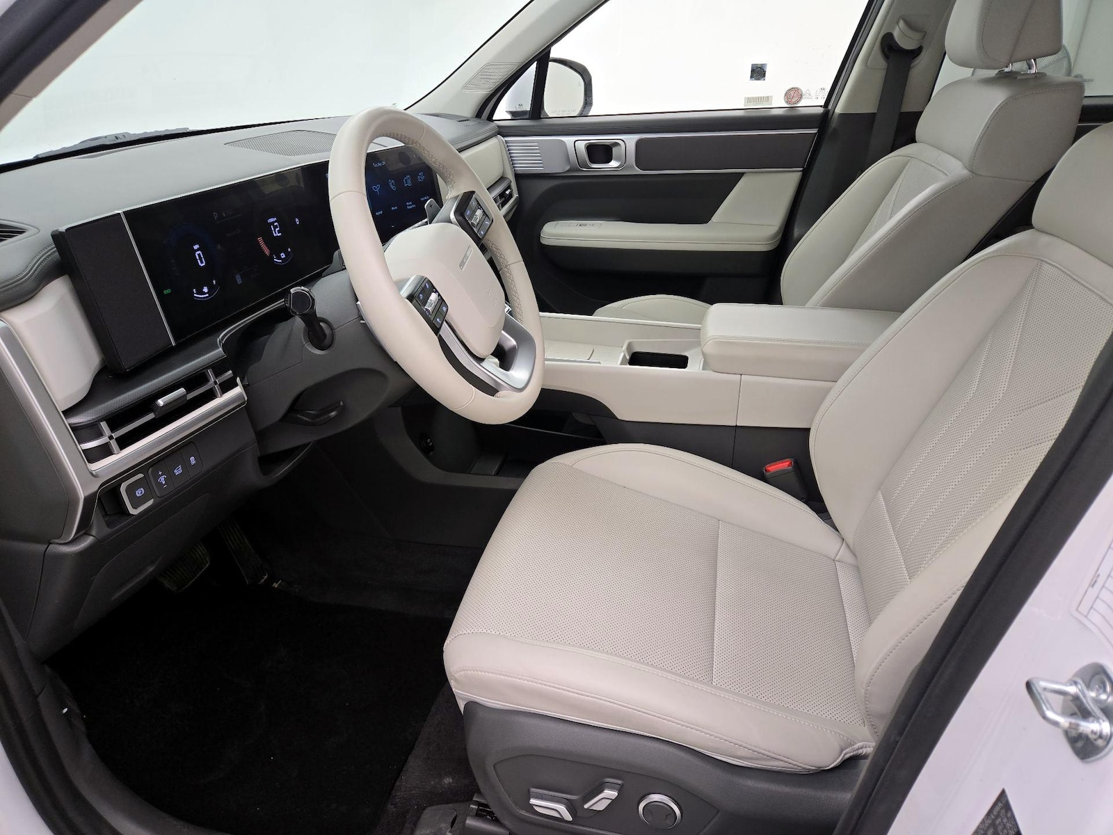 2025 Hyundai Santa Fe SEL - Photo 12
