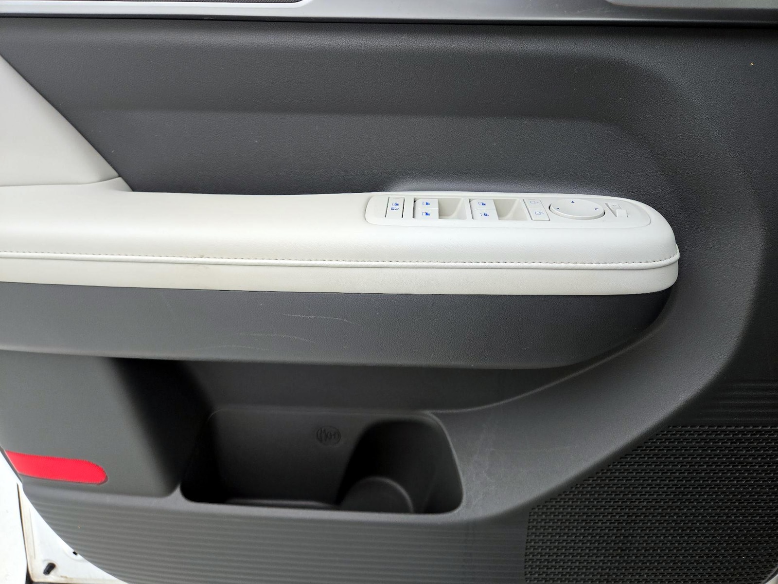 2025 Hyundai Santa Fe SEL - Photo 13